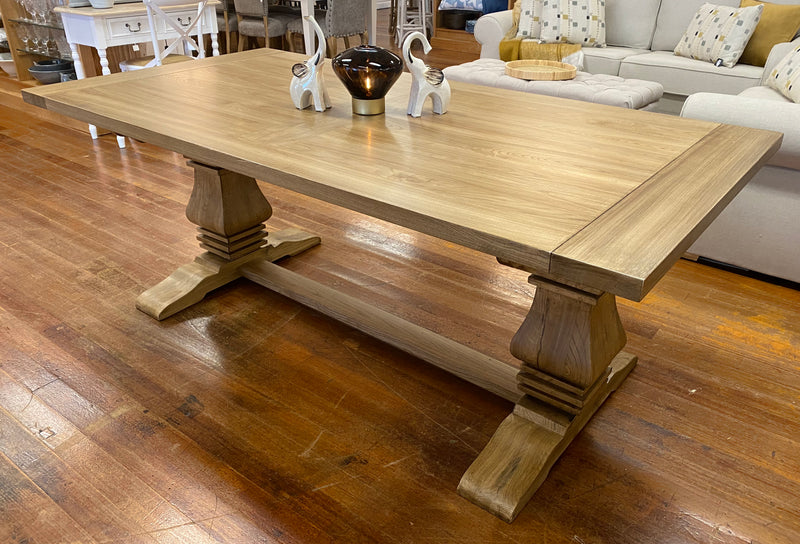 Oak Pedestal Table 200x100cm floor stock
