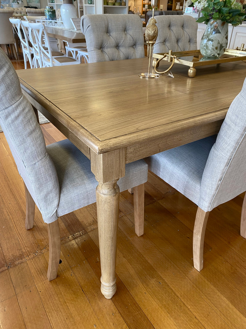 7 Piece Oak Brittany Table Setting 200x100cm