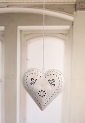 Hanging Tea Light Heart Metal Hanger 23cms