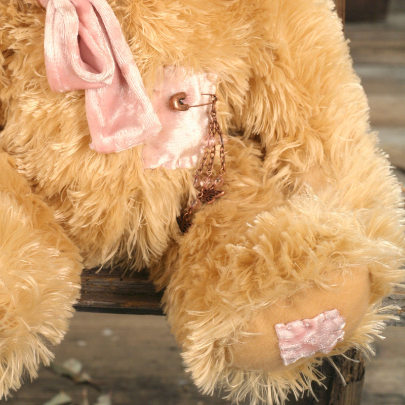 Teddy Bear Livinia Handmade Settler Bears Collectable Gift Brooch Featured 38cms