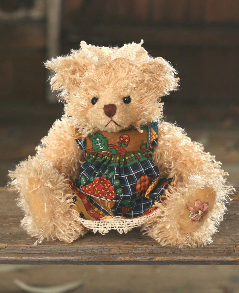 Teddy Bear 'Chrissie' Settler Bears 20cms